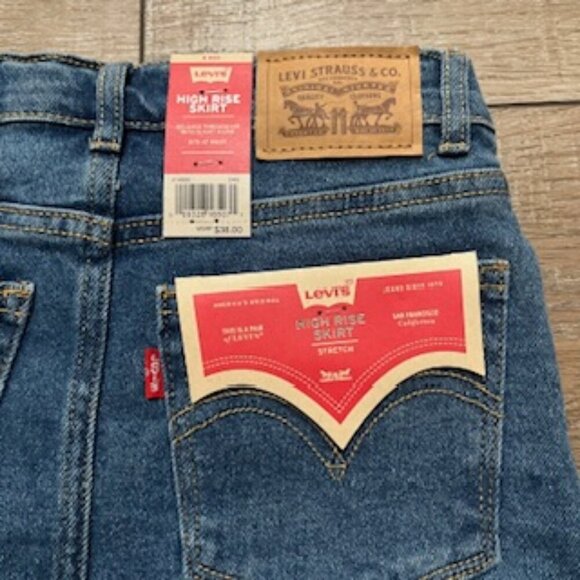 NEW Levi’s Blue Denim Jean Skirt Med Wash Zip Front Elastic‎ Side Girls Size 8 - Picture 11 of 13